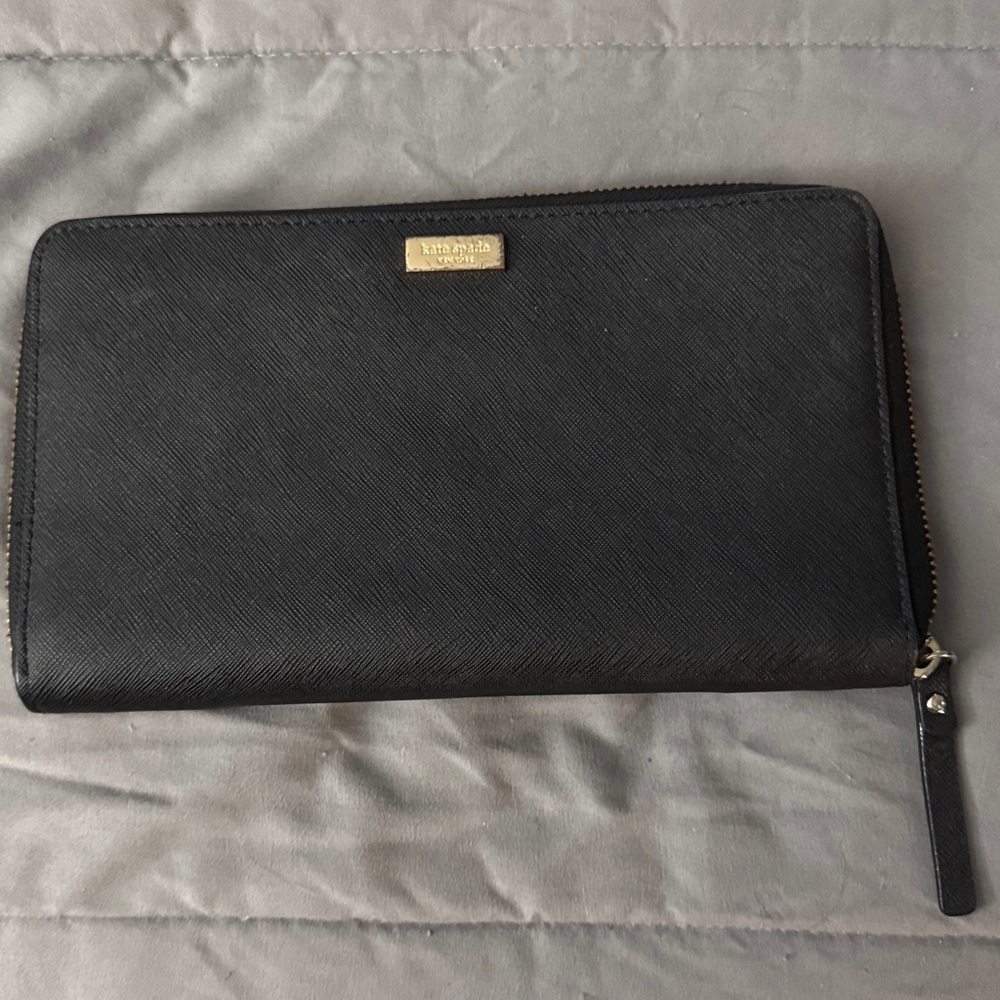 Large Kate Spade Wallet